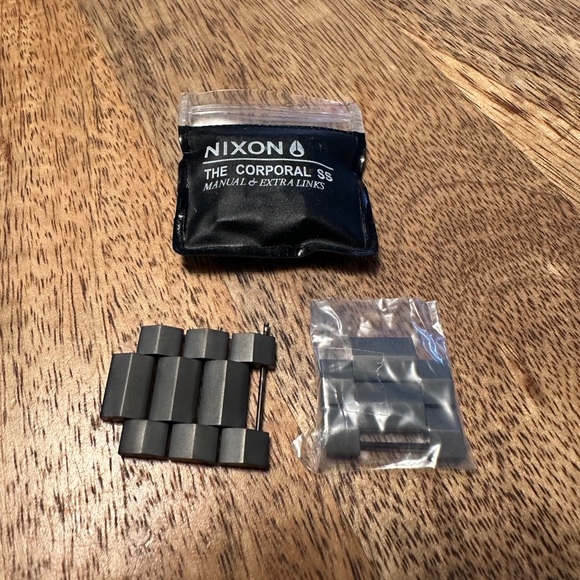 Nixon Corporal SS Watch - Picture 3 of 4